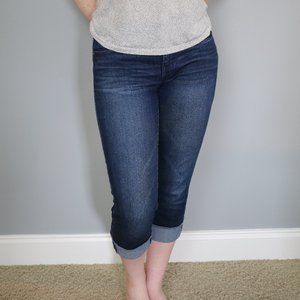 Jennifer Lopez Dark Wash Capri